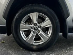 2022 Toyota RAV4 XLE AWD full