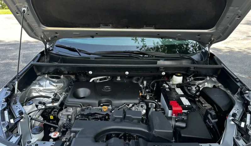 2022 Toyota RAV4 XLE AWD full