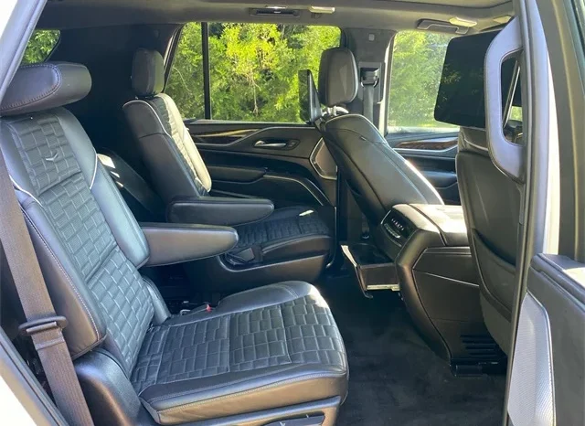 2022 Cadillac Escalade Sport Platinum full
