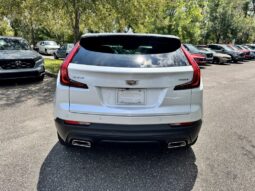 2023 Cadillac XT4 Luxury full