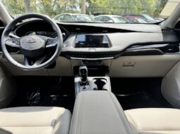 2023 Cadillac XT4 Luxury full