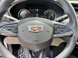 2023 Cadillac XT4 Luxury full