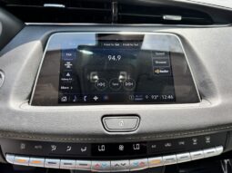 2023 Cadillac XT4 Luxury full