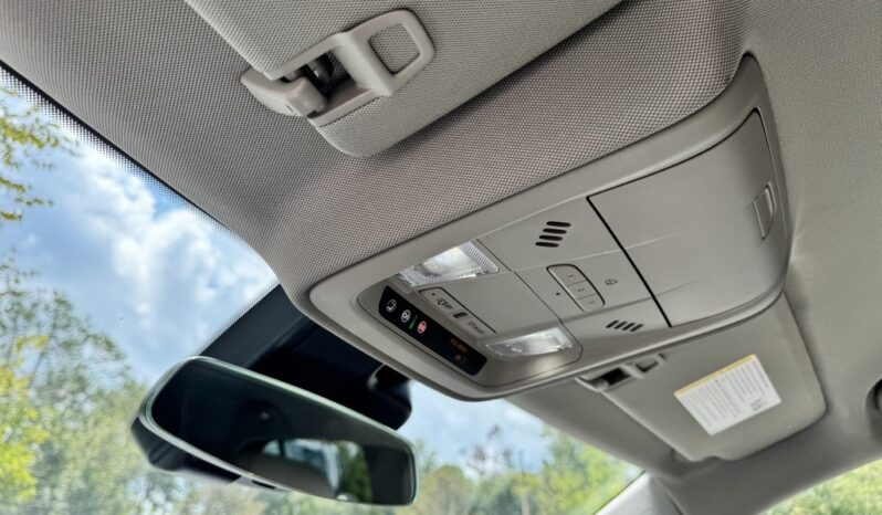 2023 Cadillac XT4 Luxury full