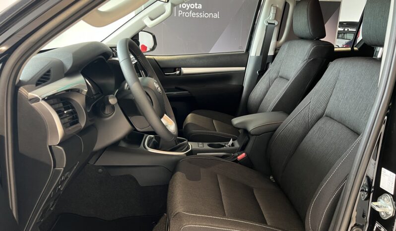 New 2025 Toyota Hilux ACTIVE 2.8L 4WD full