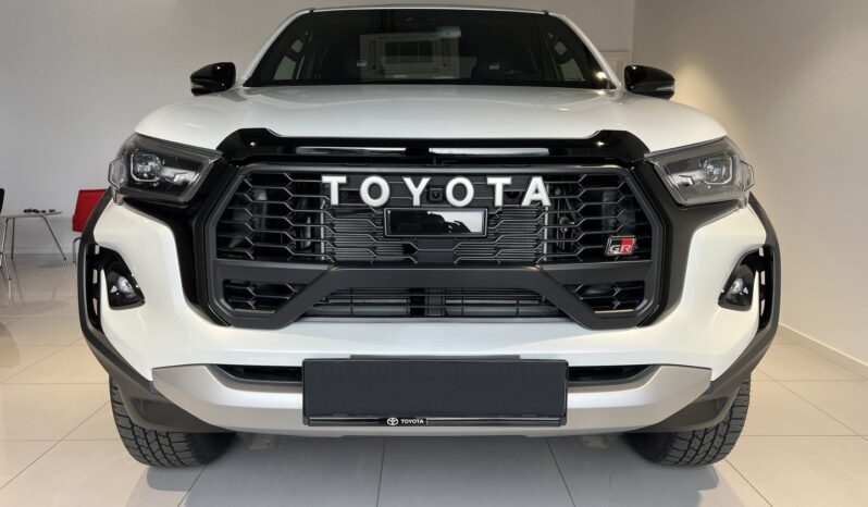 New 2025 Toyota Hilux GR Sport 4WD full