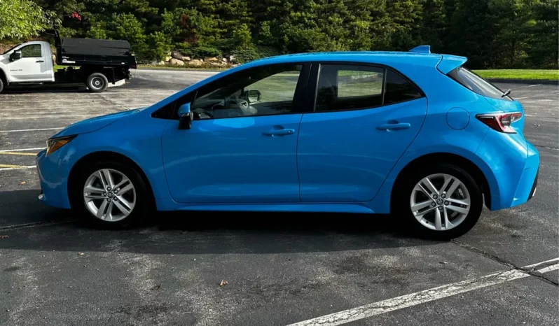 2019 Toyota Corolla SE 2.0L Hatchback full