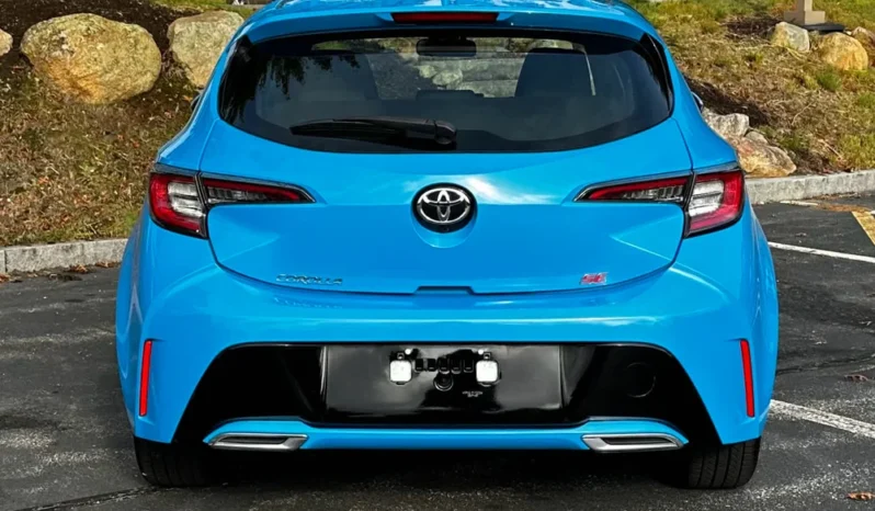 2019 Toyota Corolla SE 2.0L Hatchback full