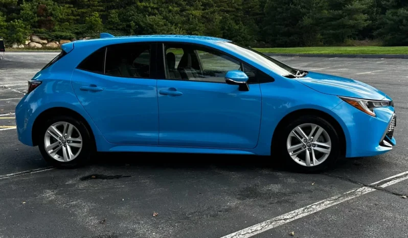 2019 Toyota Corolla SE 2.0L Hatchback full