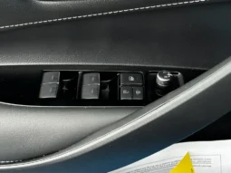 2019 Toyota Corolla SE 2.0L Hatchback full