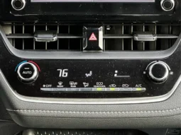 2019 Toyota Corolla SE 2.0L Hatchback full