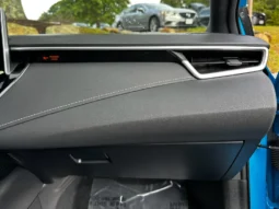 2019 Toyota Corolla SE 2.0L Hatchback full