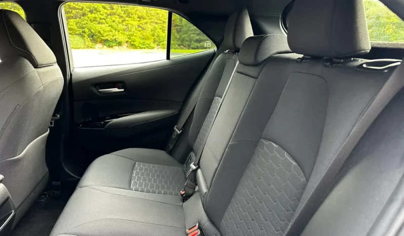 2019 Toyota Corolla SE 2.0L Hatchback full