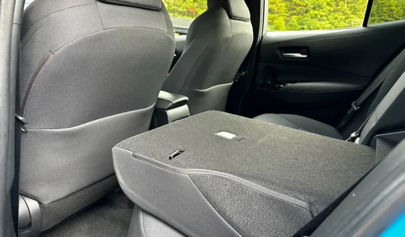 2019 Toyota Corolla SE 2.0L Hatchback full