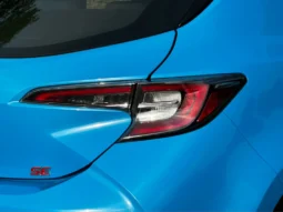 2019 Toyota Corolla SE 2.0L Hatchback full