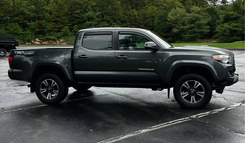 2019 Toyota Tacoma TRD Sport 4X4 full