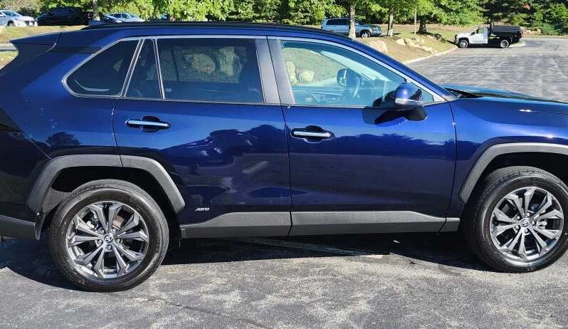 2022 Toyota RAV4 Limited Hybrid full