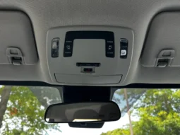 2024 Toyota Sienna LE full