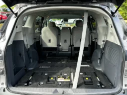 2024 Toyota Sienna LE full