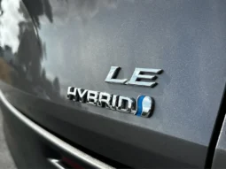 2024 Toyota Sienna LE full