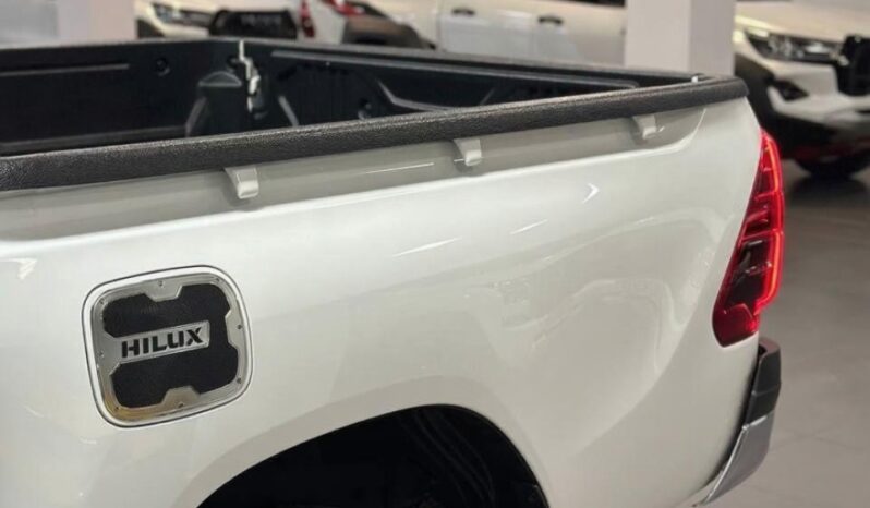 Export All New 2025 Toyota Hilux SR5 2.7L Gasoline full