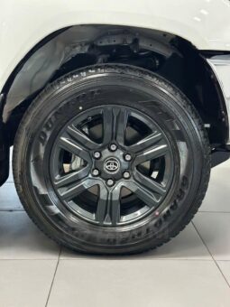 Export All New 2025 Toyota Hilux SR5 2.7L Gasoline full