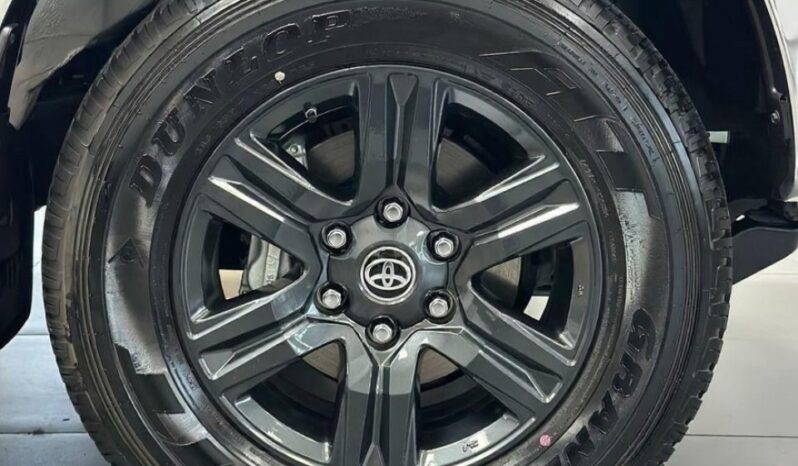 Export All New 2025 Toyota Hilux SR5 2.7L Gasoline full