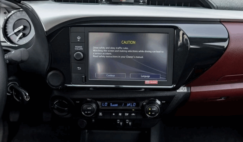 Export All New 2025 Toyota Hilux SR5 2.7L Gasoline full