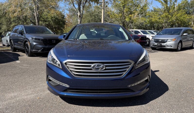 2015 Hyundai Sonata SE full