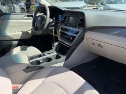 2015 Hyundai Sonata SE full