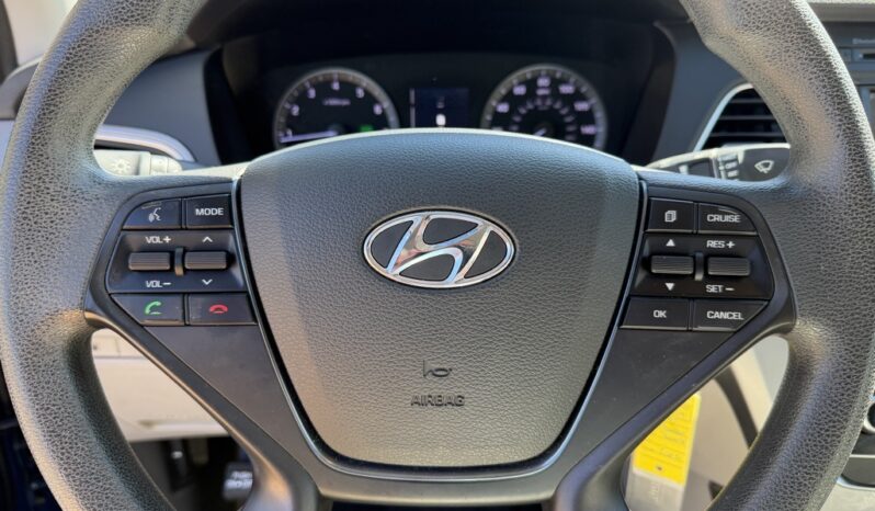 2015 Hyundai Sonata SE full