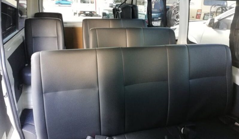 2015 Toyota Hiace 2.5L Diesel full