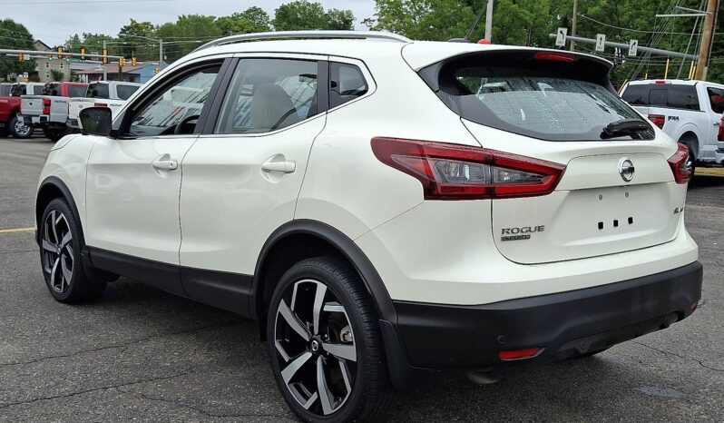 2021 Nissan Rogue Sport SL full