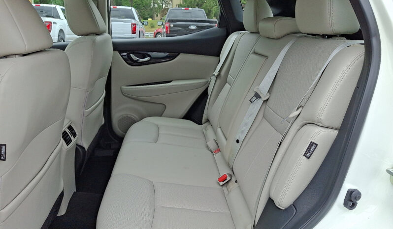 2021 Nissan Rogue Sport SL full