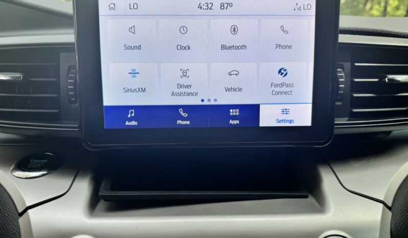 2022 Ford Explorer XLT full