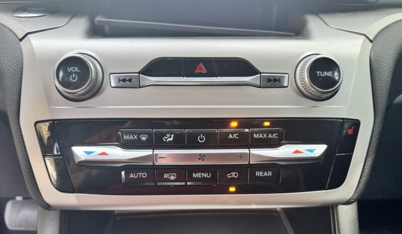 2022 Ford Explorer XLT full