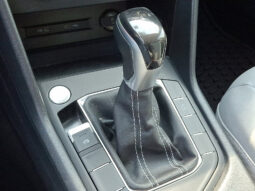 2022 Volkswagen Taos SE AWD full