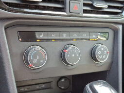 2022 Volkswagen Taos SE AWD full