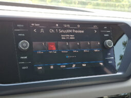 2022 Volkswagen Taos SE AWD full