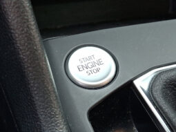 2022 Volkswagen Taos SE AWD full