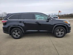 2016 Toyota Highlander XLE full