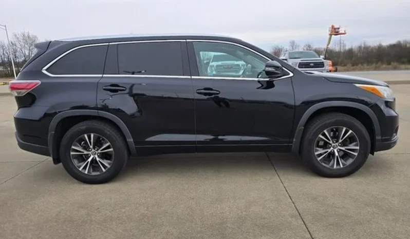 2016 Toyota Highlander XLE full