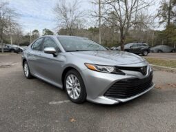 Used 2020 Toyota Camry LE full
