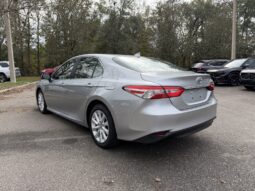 Used 2020 Toyota Camry LE full
