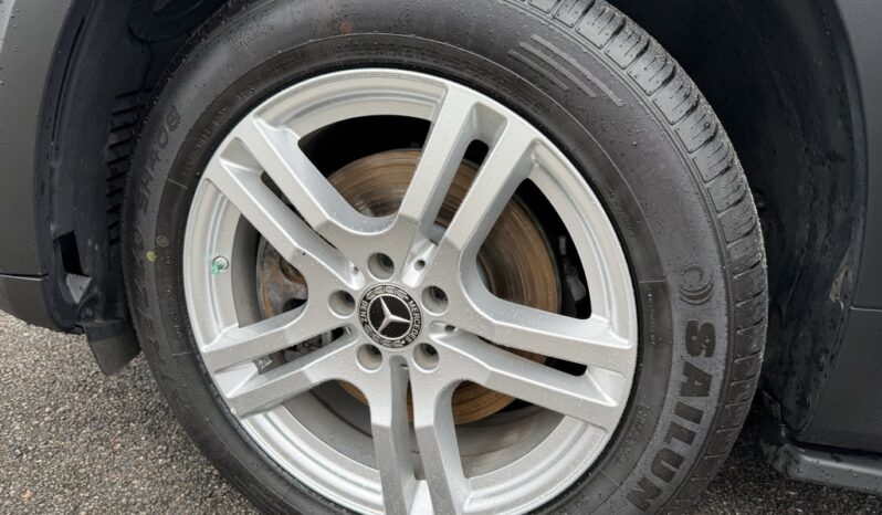 Used 2022 Mercedes-Benz GLB 250 4MATIC full