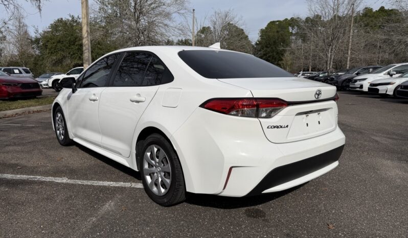 Used 2022 Toyota Corolla LE full