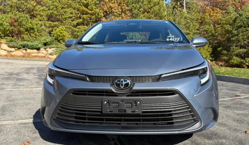 2026 Toyota Corolla LE Hybrid full