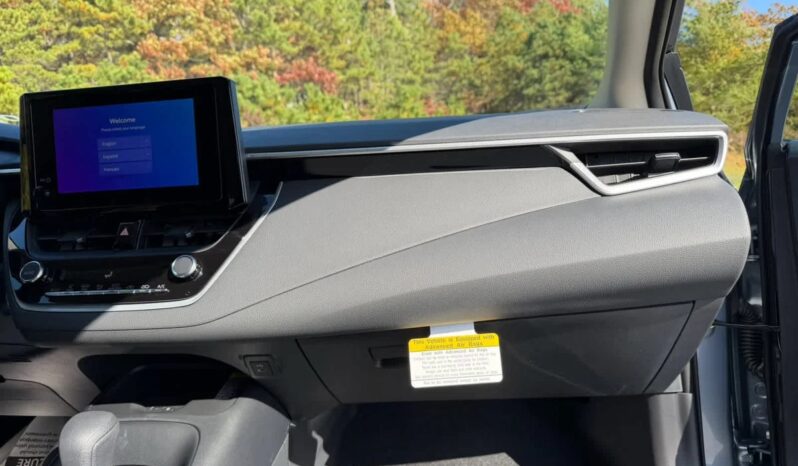 2026 Toyota Corolla LE Hybrid full