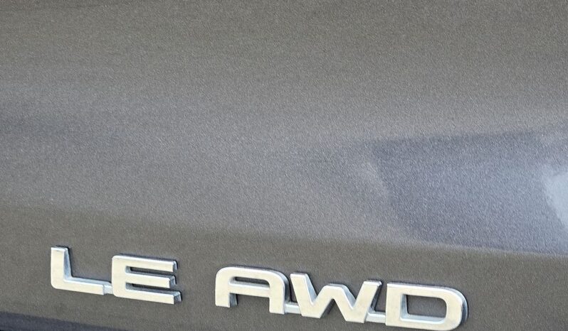 2024 Toyota Highlander LE AWD full