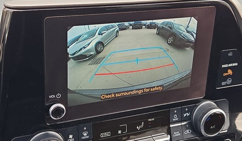 2024 Toyota Highlander LE AWD full